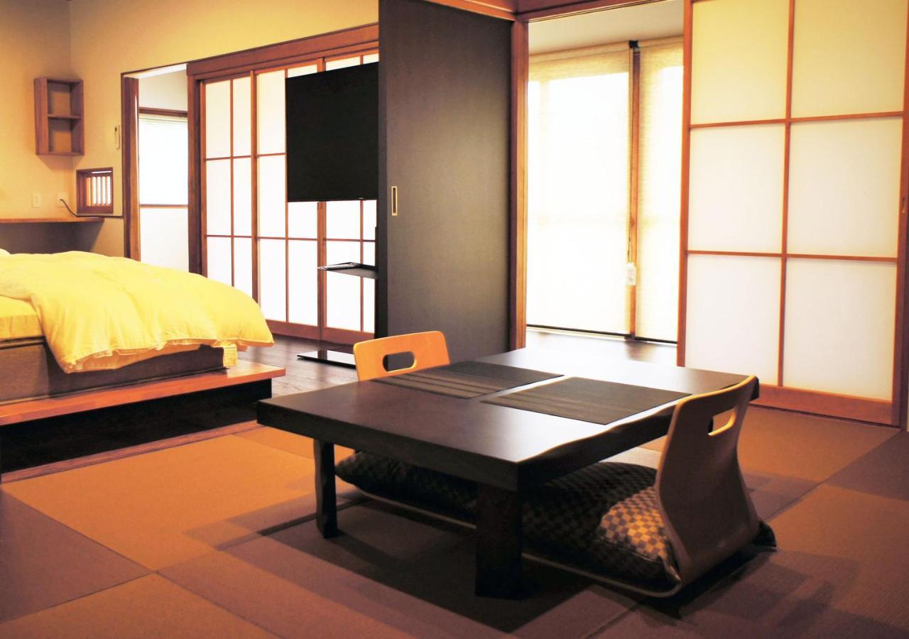 Atami Spring Terrace Hotel Екстер'єр фото