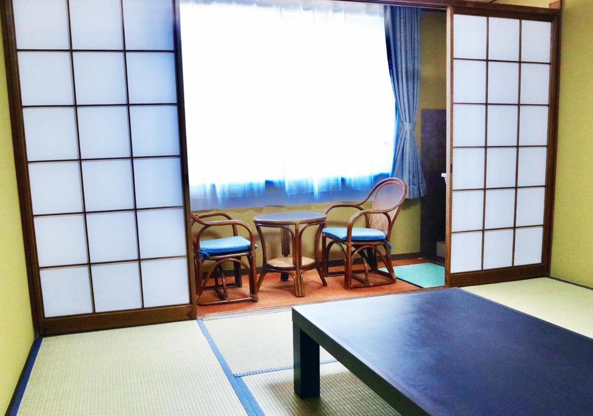 Atami Spring Terrace Hotel Екстер'єр фото